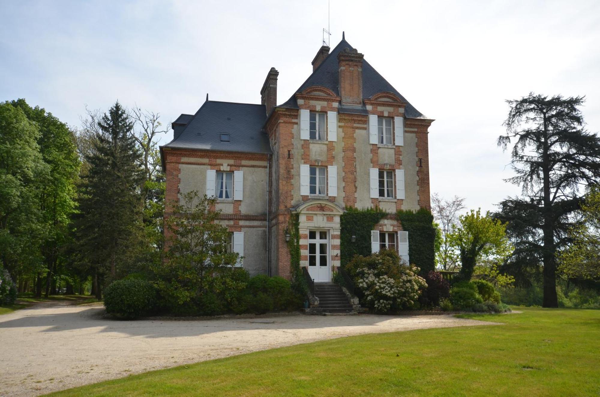Hôtes de Montboulan Salbris Extérieur photo
