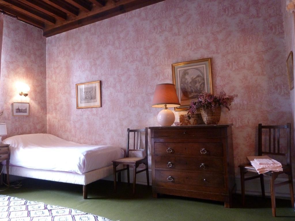 Hôtes de Montboulan Salbris Chambre photo